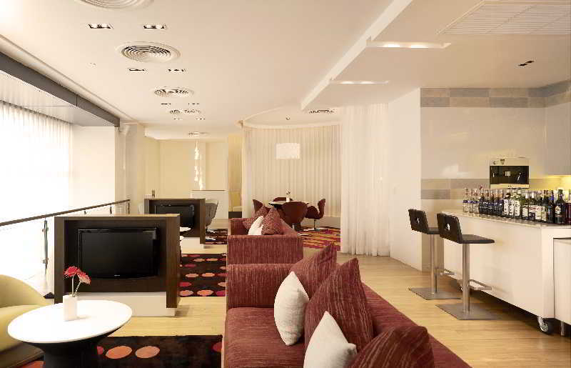 Nh Asoke Отель 4*