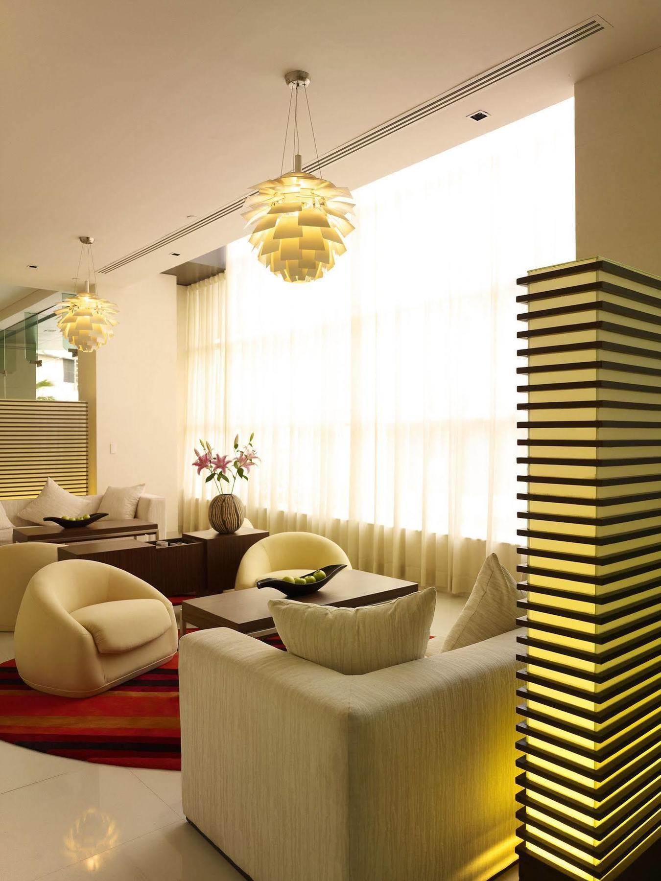 Nh Asoke Отель 4*